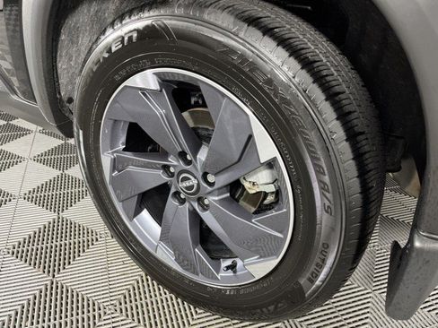 Used 2026 Nissan Rogue SV FWD image 11