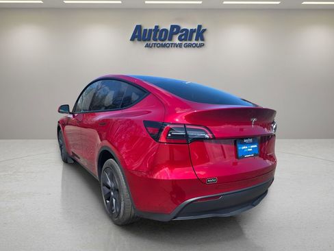 Used 2025 Tesla Model Y Long Range AWD/4WD image 5