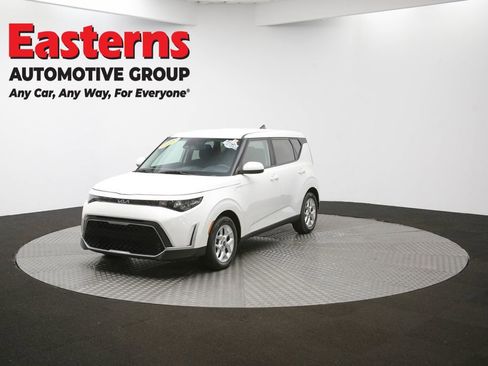 Used 2023 Kia Soul LX w/ Option Group 015 image 95