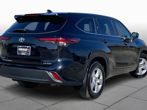 Certified 2024 Toyota Highlander LE image 13