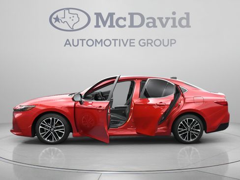 Used 2025 Toyota Camry XLE w/ Premium Package FWD image 42