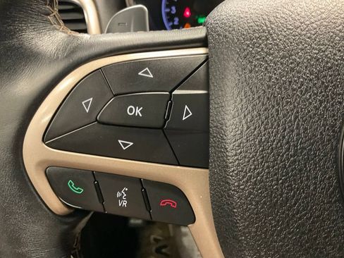 Used 2017 Jeep Grand Cherokee Limited AWD/4WD image 22