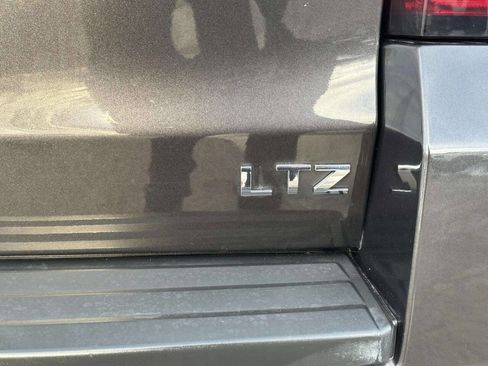 Used 2015 Chevrolet Suburban LT image 42