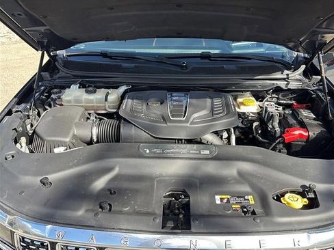 Used 2023 Jeep Grand Wagoneer Series III AWD/4WD image 13