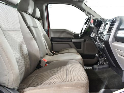 Used 2017 Ford F250 XLT w/ XLT Value Package image 10