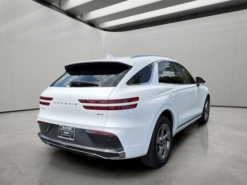 Certified 2026 Genesis GV70 2.5T AWD/4WD image 5