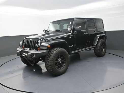 Used 2012 Jeep Wrangler Unlimited Rubicon AWD/4WD image 15