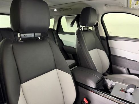 Certified 2025 Land Rover Range Rover Velar S image 33