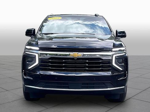 Used 2025 Chevrolet Tahoe LS RWD image 4