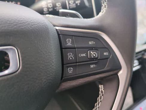 New 2025 Jeep Grand Cherokee L Limited w/ Trailer Tow Package image 25