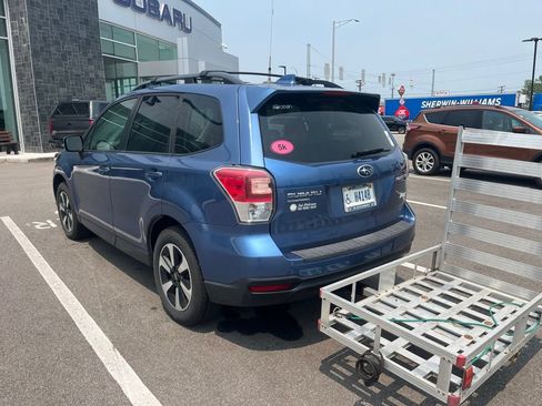Used 2018 Subaru Forester 2.5i Premium AWD/4WD image 8