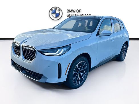 New 2026 BMW X3 xDrive30i w/ Convenience Package AWD/4WD image 2