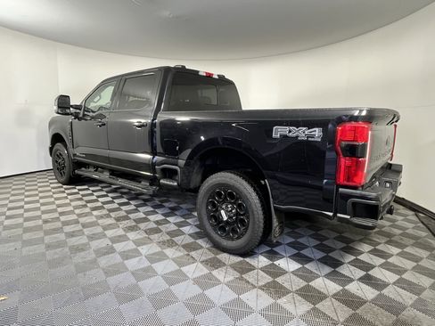 Used 2023 Ford F350 Lariat w/ Lariat Ultimate Package image 3