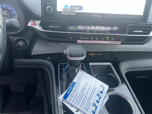 New 2026 Toyota Sienna XSE image 11