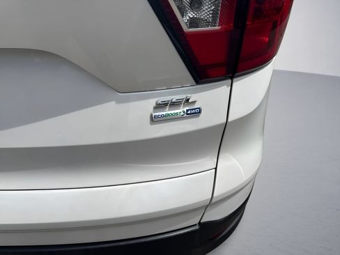Used 2019 Ford Escape SEL AWD/4WD image 34