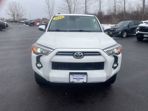 Used 2024 Toyota 4Runner SR5 Premium image 6