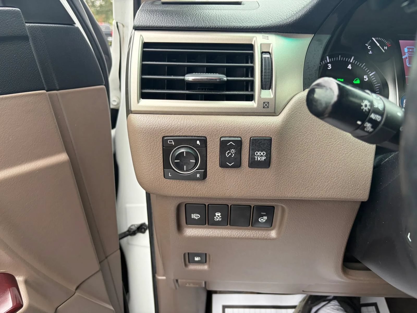 Used 2015 Lexus GX 460 Luxury AWD/4WD image 20