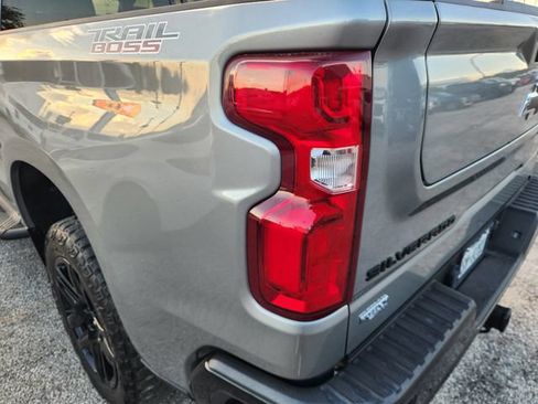 Used 2024 Chevrolet Silverado 1500 LT Trail Boss w/ Convenience Package II AWD/4WD image 6