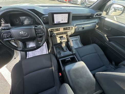 Used 2024 Toyota Tacoma SR image 20