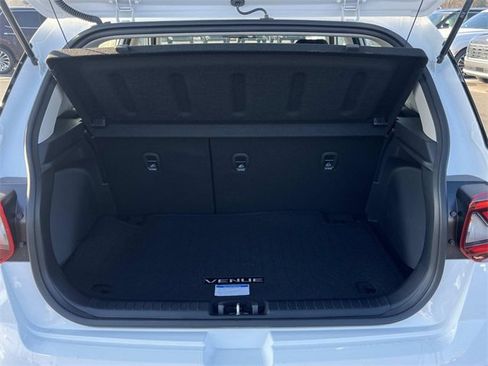 Used 2026 Hyundai Venue SEL image 11
