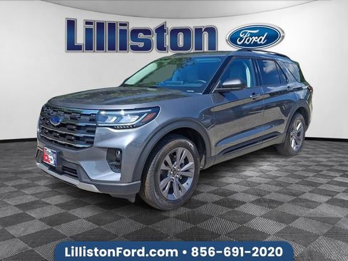 New 2026 Ford Explorer Active w/ Active Comfort Package AWD/4WD image 1