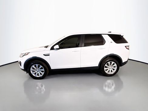 Used 2019 Land Rover Discovery Sport SE AWD/4WD image 6