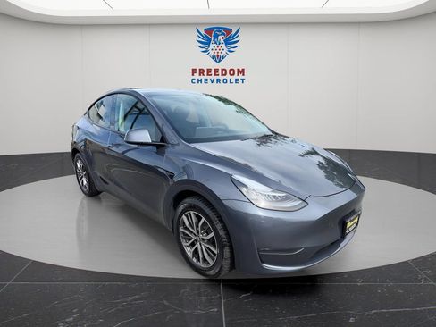 Used 2023 Tesla Model Y Long Range AWD/4WD image 8