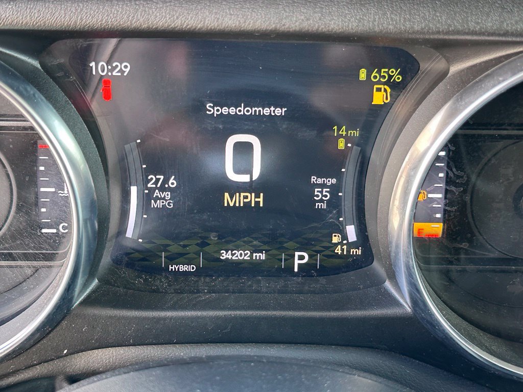 Used 2023 Jeep Wrangler Unlimited Sahara AWD/4WD image 15