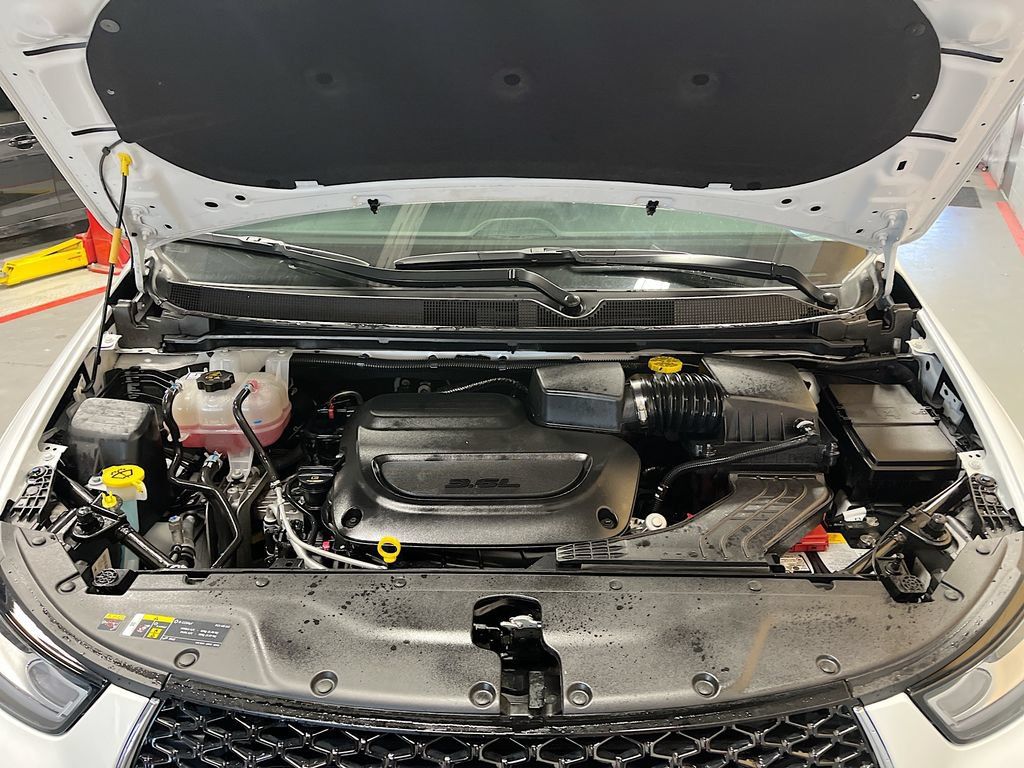 Used 2026 Chrysler Pacifica Select FWD image 30