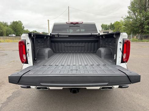 Used 2023 GMC Sierra 1500 Denali AWD/4WD image 10