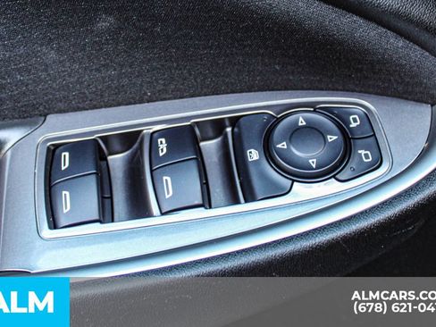 Used 2025 Chevrolet Malibu LT FWD image 38