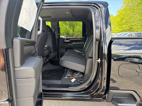 New 2026 GMC Sierra 2500 SLE w/ SLE Convenience Package AWD/4WD image 18