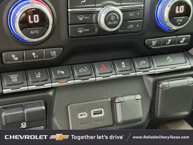 Used 2020 GMC Sierra 2500 Denali w/ Denali Ultimate Package AWD/4WD image 23
