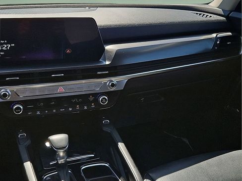 Used 2025 Kia Telluride S image 17