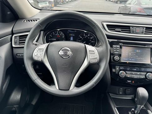 Used 2015 Nissan Rogue SL w/ SL Premium Package FWD image 13