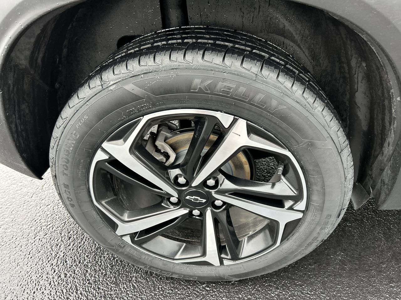 Used 2023 Chevrolet TrailBlazer RS AWD/4WD image 9