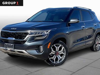 Used 2023 Kia Seltos SX w/ SX Sunroof Package