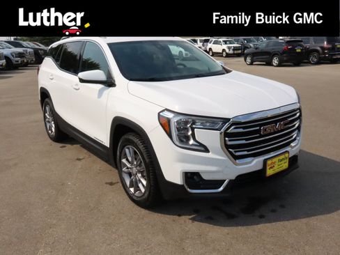 Used 2023 GMC Terrain SLT AWD/4WD image 1