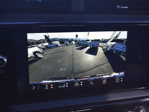 Certified 2025 GMC Sierra 1500 AT4 w/ Technology Package image 22