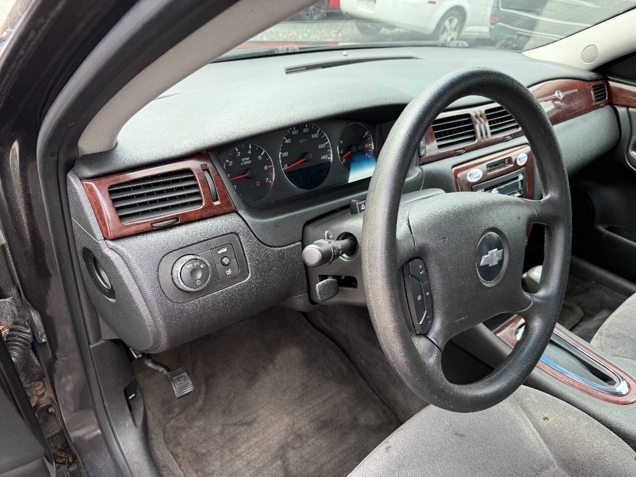 Used 2008 Chevrolet Impala LT FWD image 19