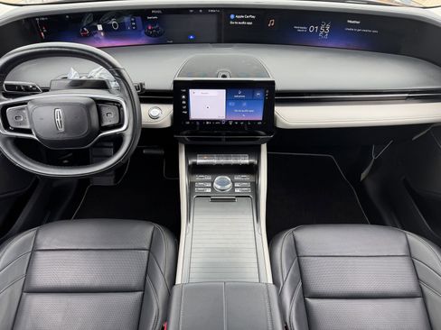 Used 2024 Lincoln Nautilus Premier w/ Equipment Group 102A image 11