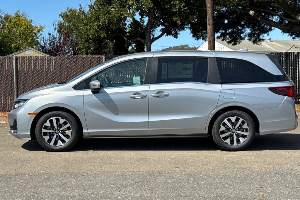 New 2026 Honda Odyssey EX-L image 7