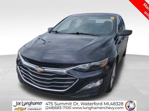 Used 2023 Chevrolet Malibu LT w/ Driver Confidence Package FWD image 3