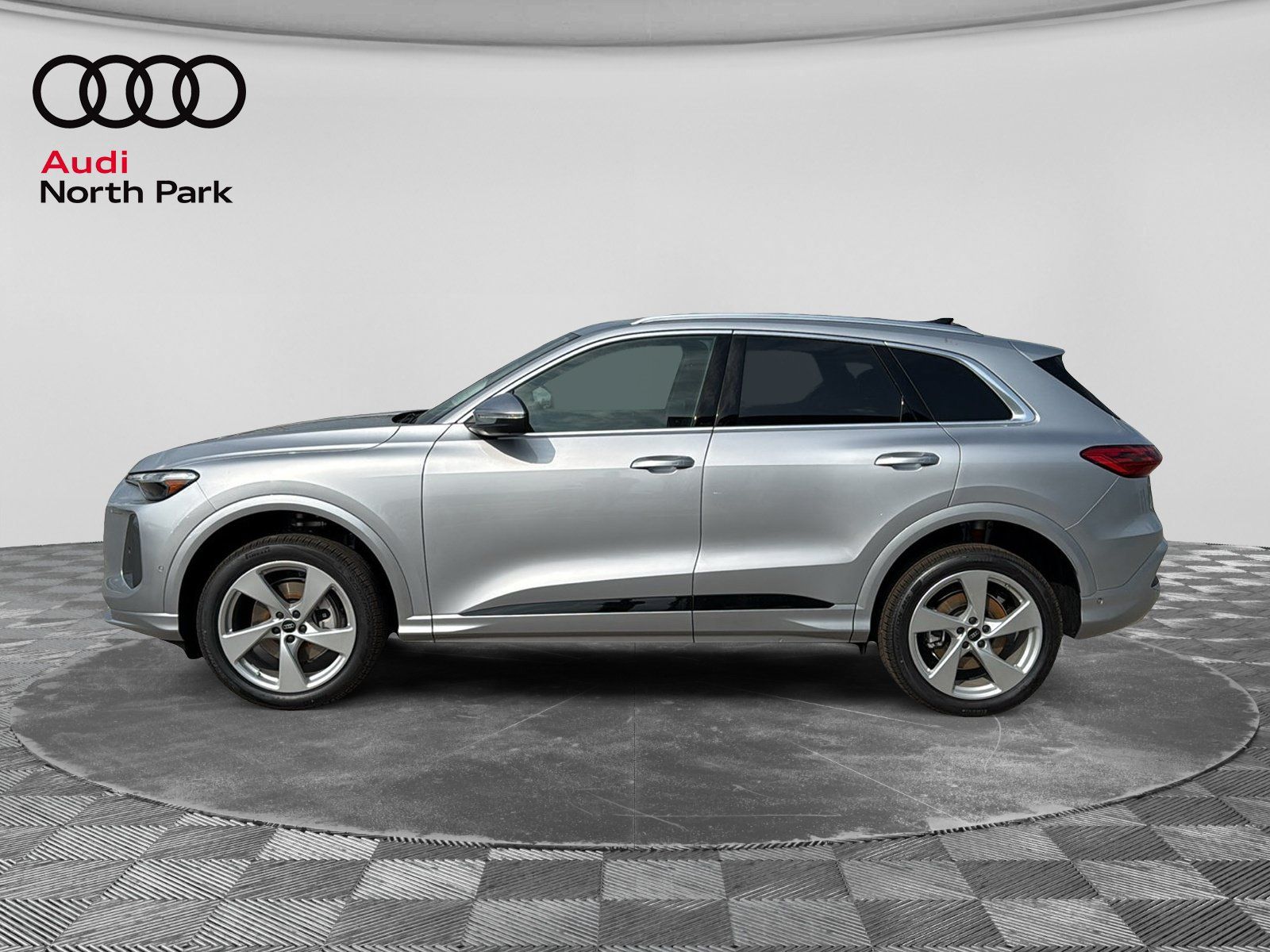 New 2026 Audi Q5 Premium AWD/4WD image 6
