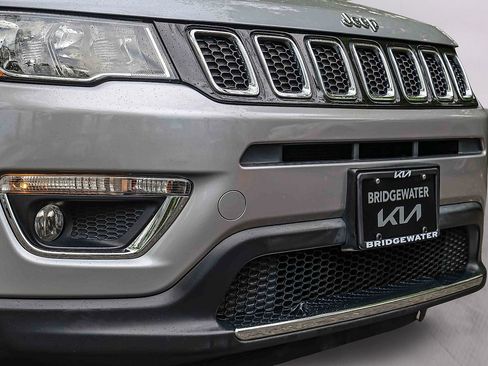 Used 2018 Jeep Compass Limited w/ Navigation Group AWD/4WD image 30