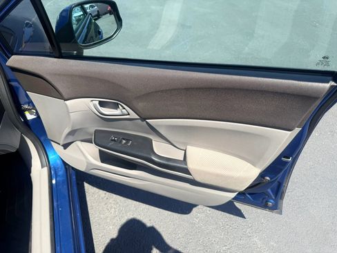Used 2012 Honda Civic LX image 16