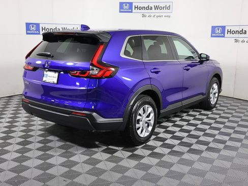 Used 2025 Honda CR-V LX image 6