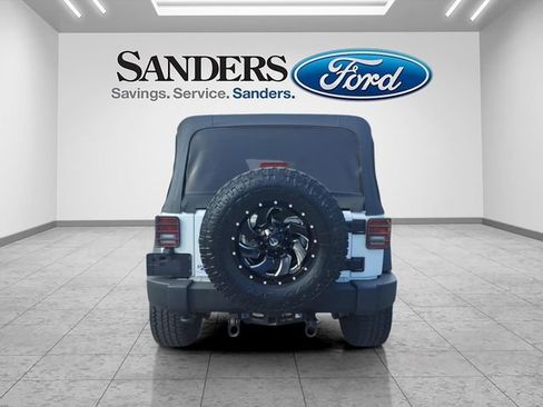 Used 2017 Jeep Wrangler Unlimited Sport w/ Quick Order Package 24S AWD/4WD image 3