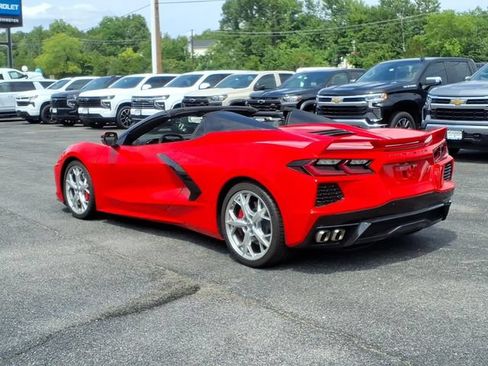Used 2022 Chevrolet Corvette Stingray Preferred Conv w/ Z51 Performance Package RWD image 4