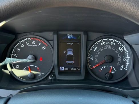 Used 2021 Toyota Tacoma SR w/ SR Convenience Package image 20